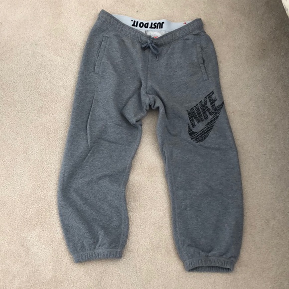 nike rally capri sweatpants
